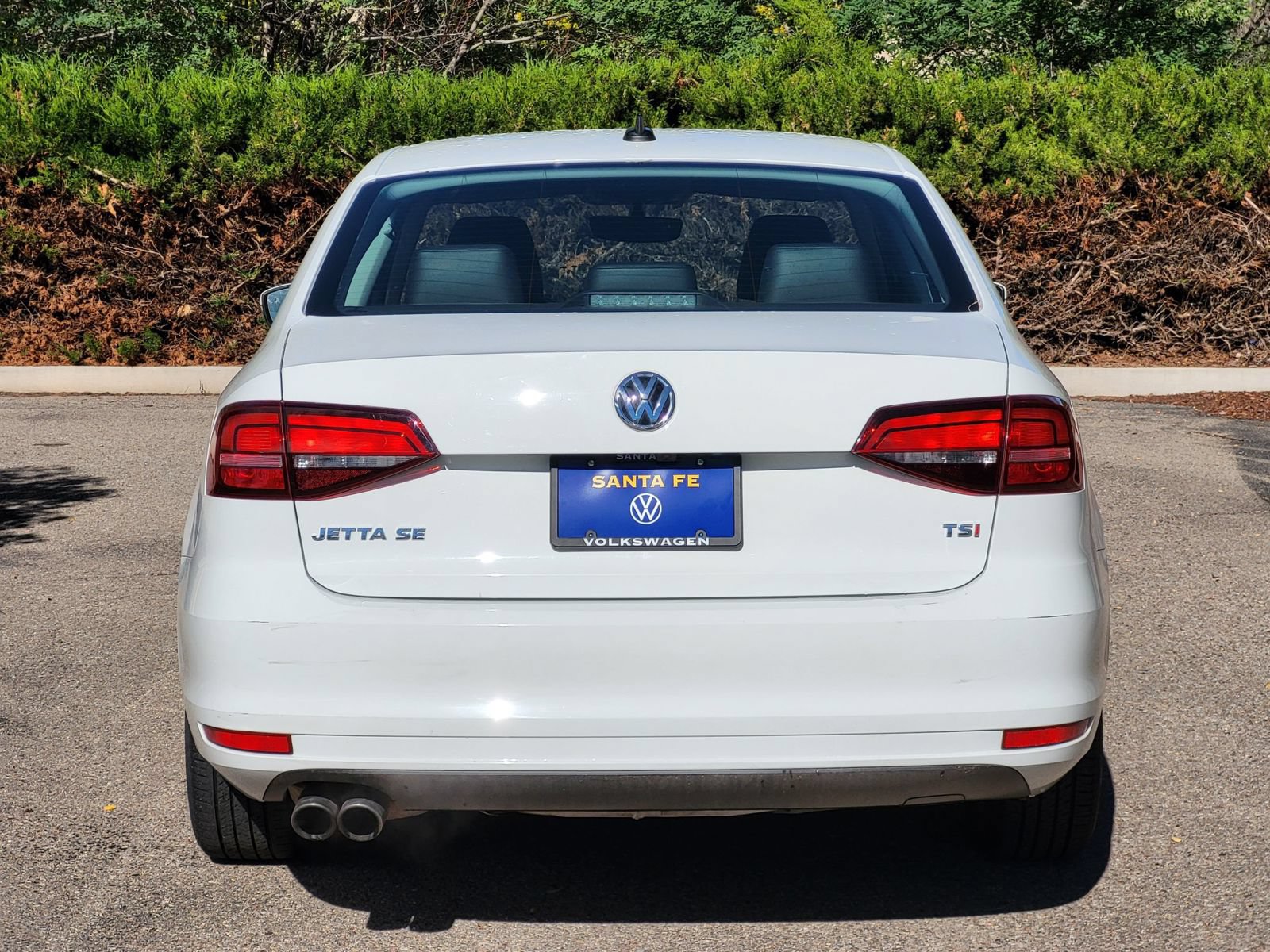 Used 2017 Volkswagen Jetta SE FWD image 6
