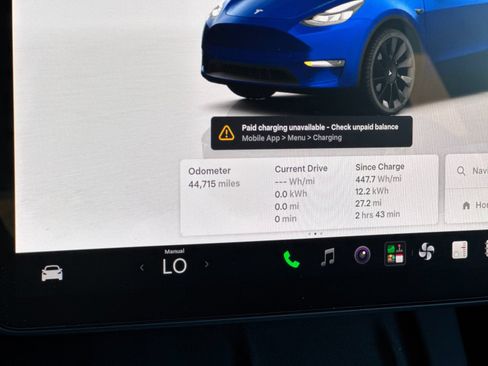 Used 2022 Tesla Model Y Long Range AWD/4WD image 28