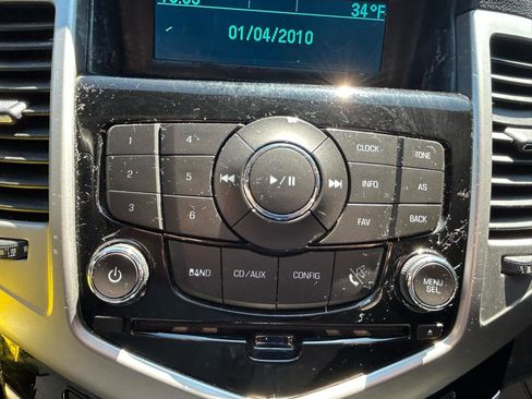 Used 2015 Chevrolet Cruze LT FWD image 23