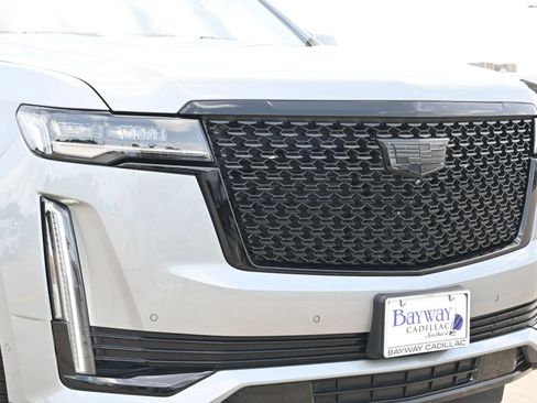 Used 2023 Cadillac Escalade Premium Luxury w/ Performance Package RWD image 31