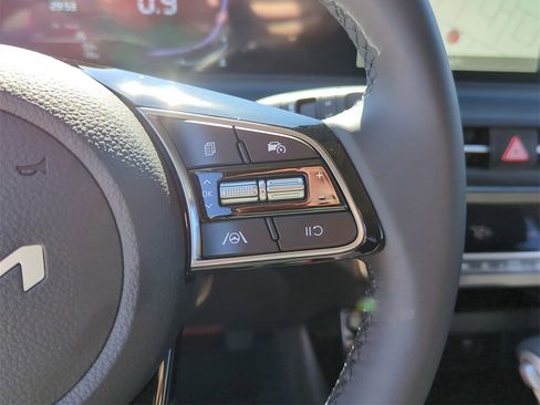 New 2026 Kia Carnival LXS image 30