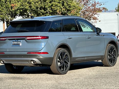 New 2024 Lincoln Corsair Reserve w/ Equipment Group 202A image 5