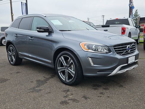 Used 2017 Volvo XC60 T6 Dynamic w/ Preferred Option Package image 7