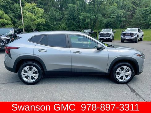 Certified 2024 Chevrolet Trax LS w/ Driver Confidence Package FWD image 40