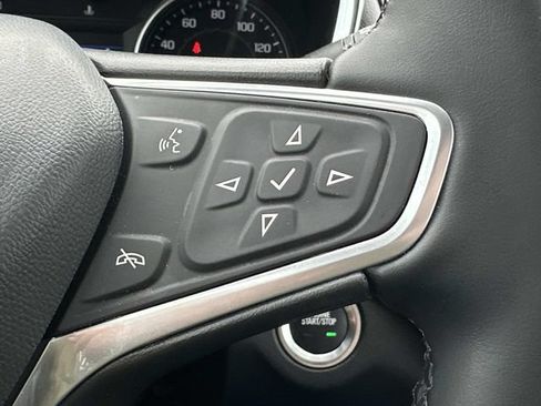 Used 2023 Chevrolet Equinox LT FWD image 22