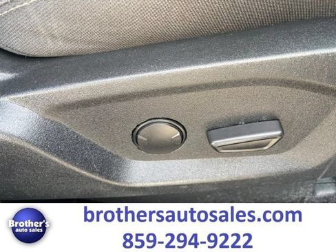 Used 2019 Ford Explorer XLT w/ Equipment Group 201A AWD/4WD image 45