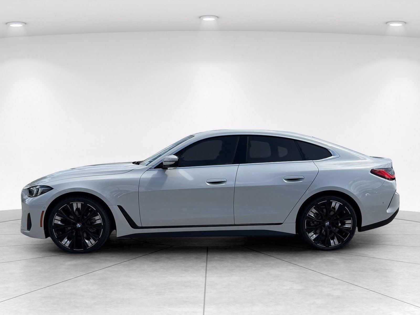 New 2026 BMW 430i w/ Premium Package RWD image 6
