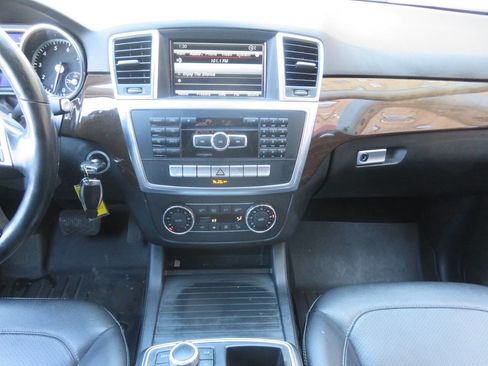 Used 2015 Mercedes-Benz ML 350 4MATIC image 16