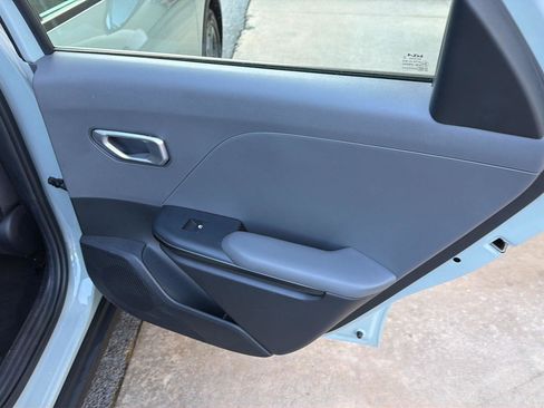 Used 2025 Kia K4 FWD image 15