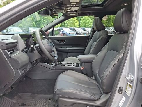 Used 2026 Subaru Outback Limited XT AWD/4WD image 14