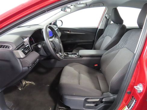 Used 2025 Toyota Camry LE FWD image 17