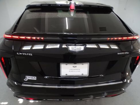 Certified 2024 Cadillac Lyriq Luxury w/ LPO, Floor Liner Package AWD/4WD image 19
