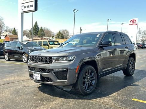 New 2026 Jeep Grand Cherokee Limited AWD/4WD image 5