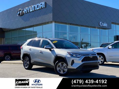 Used 2024 Toyota RAV4 XLE image 1