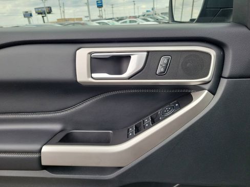 Certified 2023 Ford Explorer XLT w/ Equipment Group 202A image 19