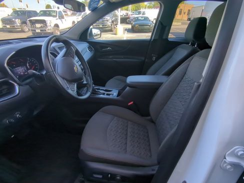 Used 2024 Chevrolet Equinox LT image 12