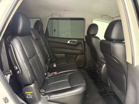 Used 2018 Nissan Pathfinder SL w/ Midnight Edition Package image 35
