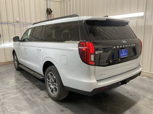 New 2025 Ford Expedition Max Active image 23