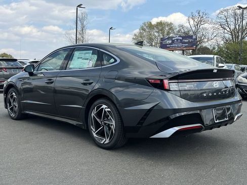 New 2026 Hyundai Sonata SEL FWD image 33