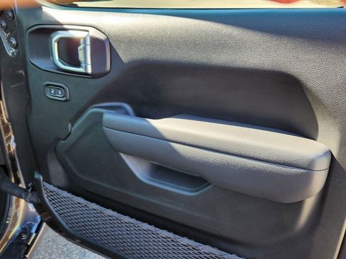 New 2025 Jeep Wrangler Sport S image 15