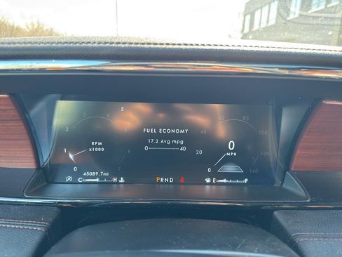 Used 2020 Lincoln Navigator Reserve w/ Luxury Package image 17