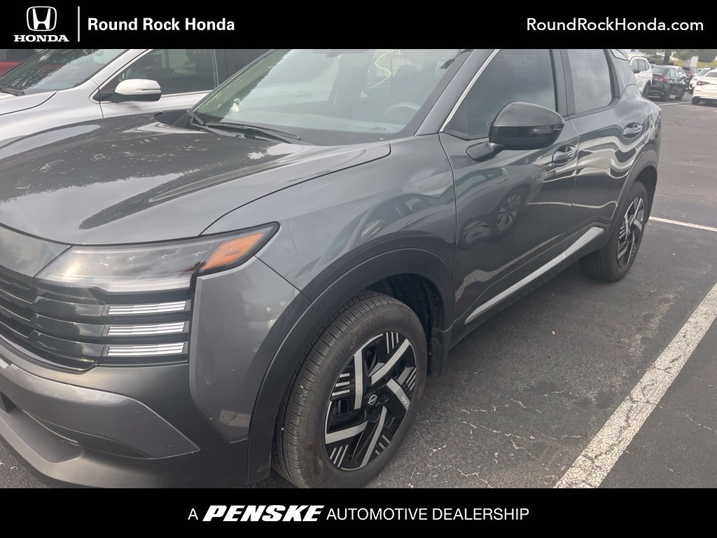 Used 2026 Nissan Kicks SV FWD image 1