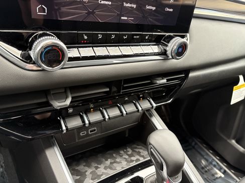 New 2026 GMC Canyon Elevation w/ Convenience Package AWD/4WD image 24
