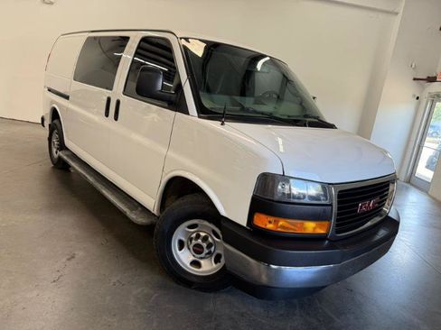 Used 2019 GMC Savana 2500 w/ Driver Convenience Package RWD image 19