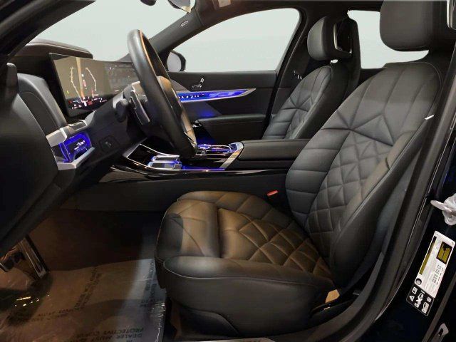 Used 2026 BMW 740i xDrive AWD/4WD image 60