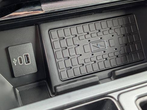 New 2025 Ford F150 Platinum w/ Equipment Group 702A High image 19