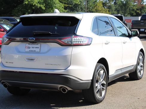 Used 2018 Ford Edge Titanium w/ Equipment Group 301A FWD image 8