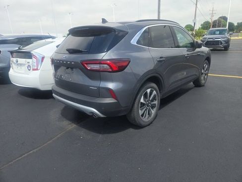 Used 2024 Ford Escape Platinum AWD/4WD image 6