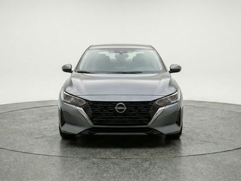 Used 2025 Nissan Sentra S image 2