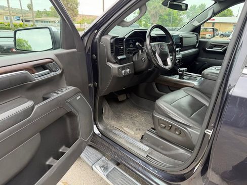 Used 2022 GMC Sierra 1500 SLT w/ SLT Premium Plus Package RWD image 14