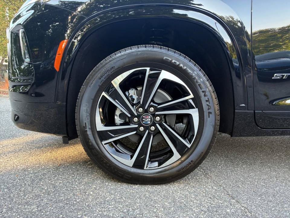 New 2027 Buick Enclave Sport Touring w/ Power Package FWD image 27