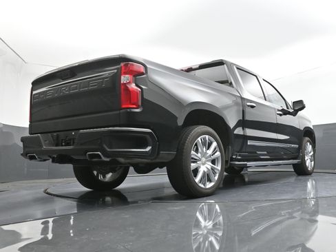 Used 2025 Chevrolet Silverado 1500 High Country w/ High Country Premium Package image 32