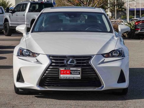 Used 2018 Lexus IS 300 image 2
