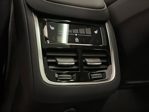New 2026 Volvo XC90 T8 Ultra w/ Protection Package Premier AWD/4WD image 28