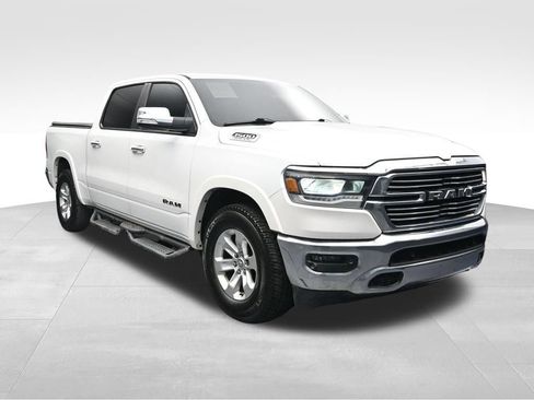 Used 2019 RAM 1500 Laramie AWD/4WD image 7
