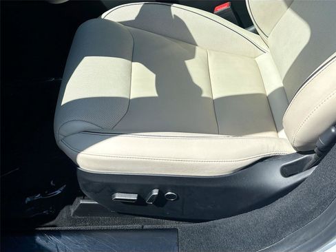 Used 2021 Tesla Model S Plaid AWD/4WD image 19