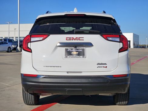 Certified 2023 GMC Terrain AT4 image 9