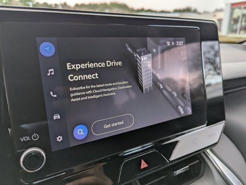 Used 2024 Toyota Venza LE image 22