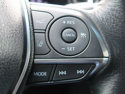 Used 2019 Toyota Avalon XLE w/ Moonroof Package FWD image 37