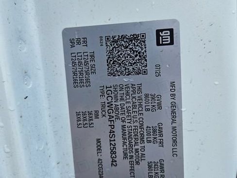 Used 2025 Chevrolet Express 2500 w/ Driver Convenience Package RWD image 30