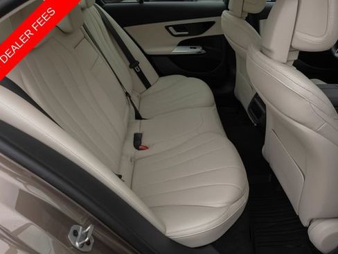 Used 2025 Mercedes-Benz E 350 4MATIC Sedan image 19
