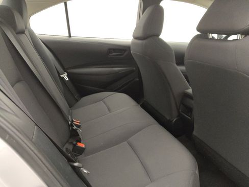 Used 2022 Toyota Corolla LE image 19