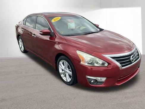 Used 2013 Nissan Altima 2.5 SL w/ Technology Pkg image 3