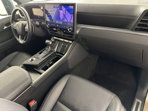 Used 2024 Lexus GX 550 AWD/4WD image 20