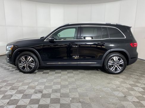 New 2026 Mercedes-Benz GLB 250 4MATIC image 2