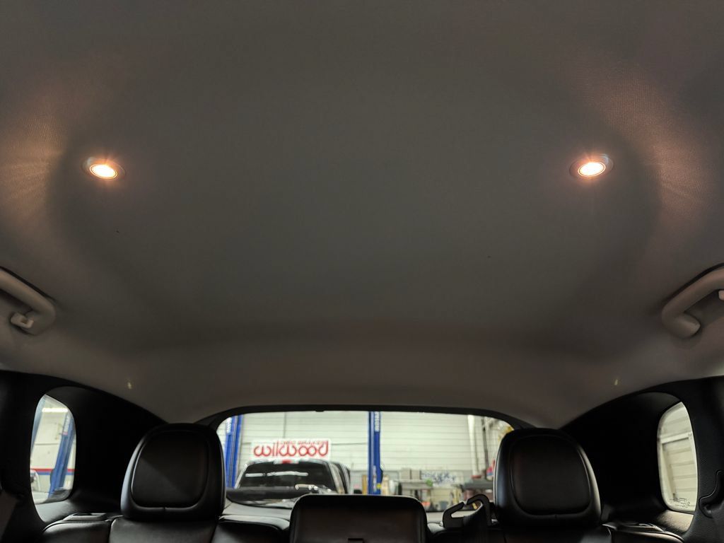 Used 2021 Jeep Cherokee Latitude Plus FWD image 25